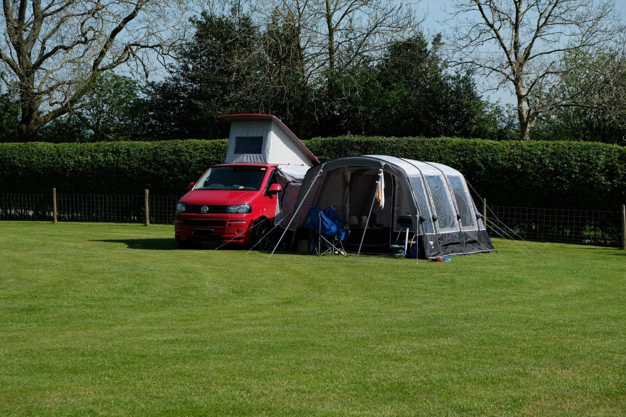 Hotel Bank Top Camping-North York Moors With Pitches For Caravans, Camper Vans And Tents à Pickering Extérieur photo